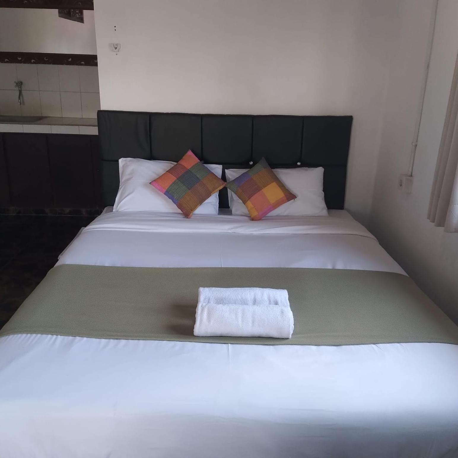 Inn Between Ubud  Exterior photo