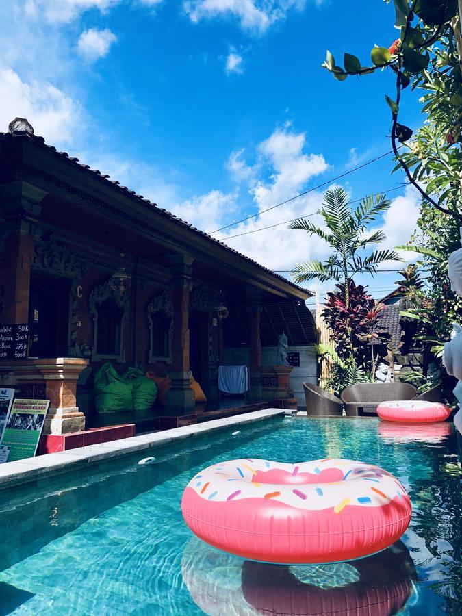 Inn Between Ubud  Exterior photo